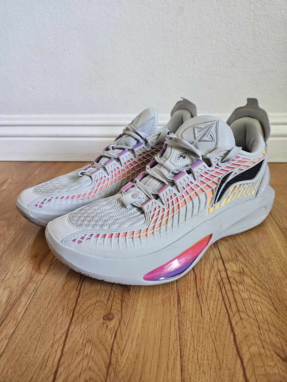 USED Li-Ning JB3 Jimmy Butler Men's US Size 11 West Coast Colorway